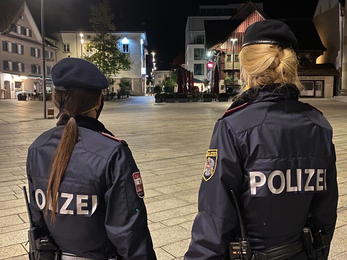 Die Polizei ist guter Dinge, ihren Personalstand mittelfristig mehr als nur halten zu können. ⇒VN/Rauch Symbolbild