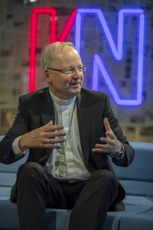 Leutselig und den Menschen zugewandt: Das sind Merkmale, die Landesbischof Benno Elbs besonders auszeichnen. VN/Paulitsch