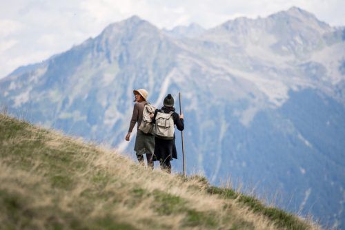Das teatro camprille ist ab kommendem Wochenende wieder „Auf der Flucht“ in Gargellen unterwegs. Kothner