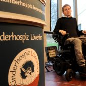 Zehn Jahre im Rollstuhl – Samuel Koch resümiert
