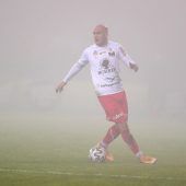 Rothosen verirrten sich im Nebel