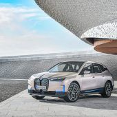 BMW iX steht in den Startlöchern