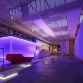 Zumtobel macht im neuen Lichtforum in Dornbirn seine Kompetenz erlebbar. »D2