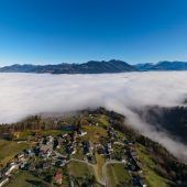 Oben Sonne, unten Nebel