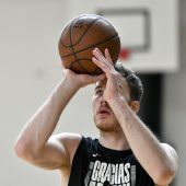 Stressige Wochen für NBA-Pionier Pöltl