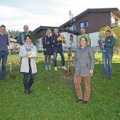 Neuer Jahrgangsbaum in Sulzberg gepflanzt