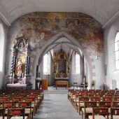 Kunstvolle Kirchenmauern in Götzis suchen Paten