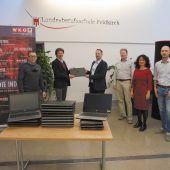 Zumtobel Group hilft Berufsschulen mit Laptops