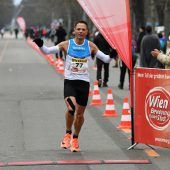 König mit neuer Marathon-Bestzeit