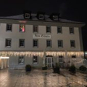 24 Fenster bis Weihnachten