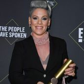 Pink singt mit ihrer Tochter