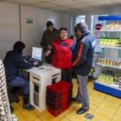 Jugendliche helfen Sozialprojekten