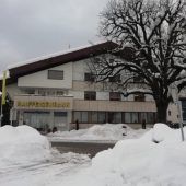 Neues Bank- und Wohngebäude in Sulz