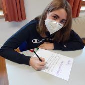 Schüler verfassten Weihnachtspost für betagte Menschen