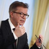 Hoffen auf Impfung und wärmere Temperaturen