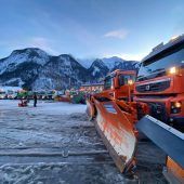Mit vereinten Kräften gegen die Schneemassen