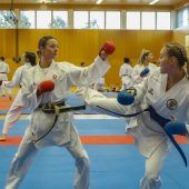 Karatekas schnuppern Wettkampfluft