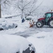 Mädchen wird bei Schneeräumarbeiten in Lustenau verschüttet