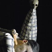 Homunculus lässt die Puppen wieder tanzen