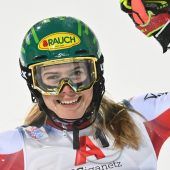 Zum dritten Mal in Folge jubelt Katharina Liensberger über Platz zwei. »C1