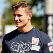 Huber schiebt Zweier-Bob auf Podest