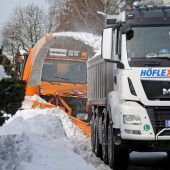 Hard im Einsatz gegen die weiße Pracht