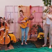 Frühlings- und Sommerlieder einfach mitsingen