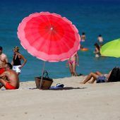 Die Sehnsucht nach Urlaub ist groß. Noch ist aber vieles ungewiss. »A2, 3