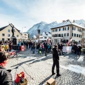 Aufmarsch in der Alpenstadt