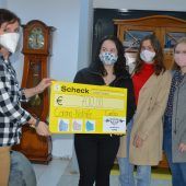 Drei nähen für 150 – und für Menschen in Not