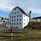 Letzte Handgriffe am Sulner Pfarrhof