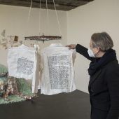 Die bekannte Schriftstellerin Monika Helfer offenbart ein weiteres Ausdrucksmittel. »D4