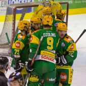Lustenau greift ein und an
