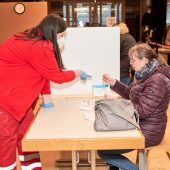 Ab April Selbsttests unter Aufsicht