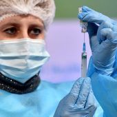 Impfeinladungen vorerst auf Eis gelegt