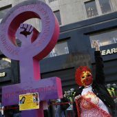 Gewalt trifft arme Frauen