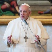 Papst kürzt Kardinälen und Priestern die Gehälter