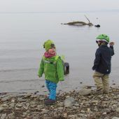 Idyllische Familienwanderung