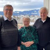 Der Frau Professor noch immer verbunden
