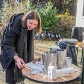 Die Poolbar wirft den Generator an