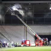 Feuerwehreinsatz beim Spitzenspiel