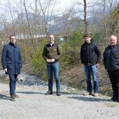 Hoher Besuch am Emmebach