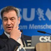 Politik in Kürze