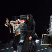 Aktionstheater bringt zwei Uraufführungen