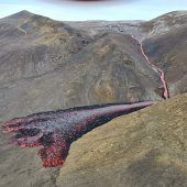 Neues Naturspektakel durch Erdrisse in Vulkangebiet