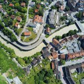 Breiteres Bett für Nadelöhr