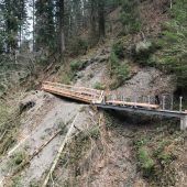 Steg in der Bürser Schlucht saniert