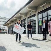 500-Euro-Scheck für den erfolgreichen Restart