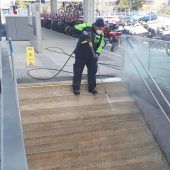 Großes Saubermachen an den Bahnhöfen