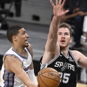 Pöltl mit drittem NBA-Double-Double